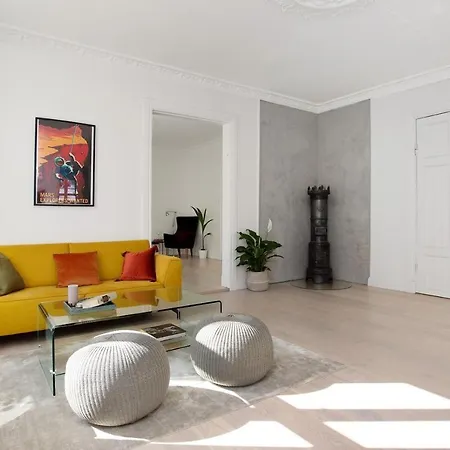 Apartment 165 Sqm 5 Min To Karl Johan Sleeps 10 3br