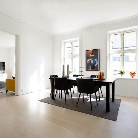 165 Sqm 5 Min To Karl Johan Sleeps 10 3br