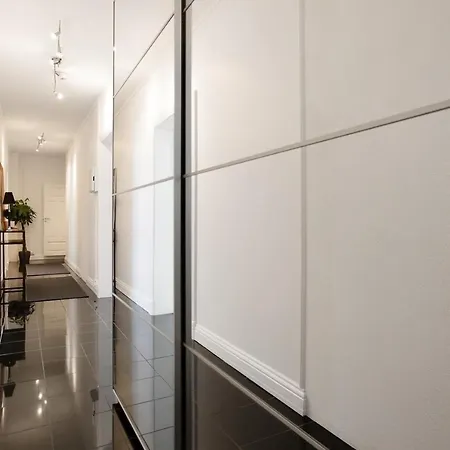165 Sqm 5 Min To Karl Johan Sleeps 10 3br * Oslo