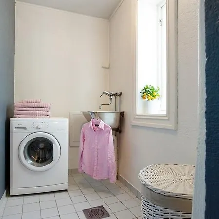 165 Sqm 5 Min To Karl Johan Sleeps 10 3br * Oslo
